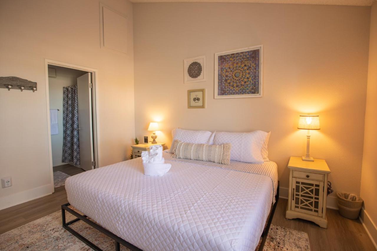Huge Private 2br Apartment-pool-gym-spa *